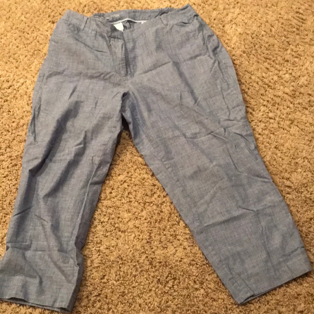 Talbots perfect crop curvy Capri light blue